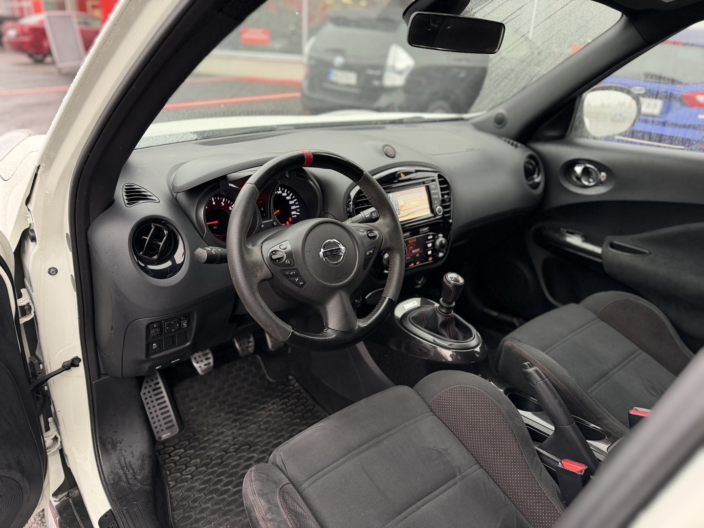 Nissan - Juke - 1,6L DIG-T Nismo 2WD 6MT IMS - Viistoperä