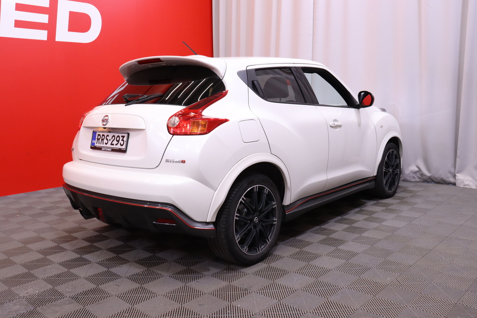 Nissan Juke 1,6L DIG-T Nismo 2WD 6MT IMS 2014, bild 2/31