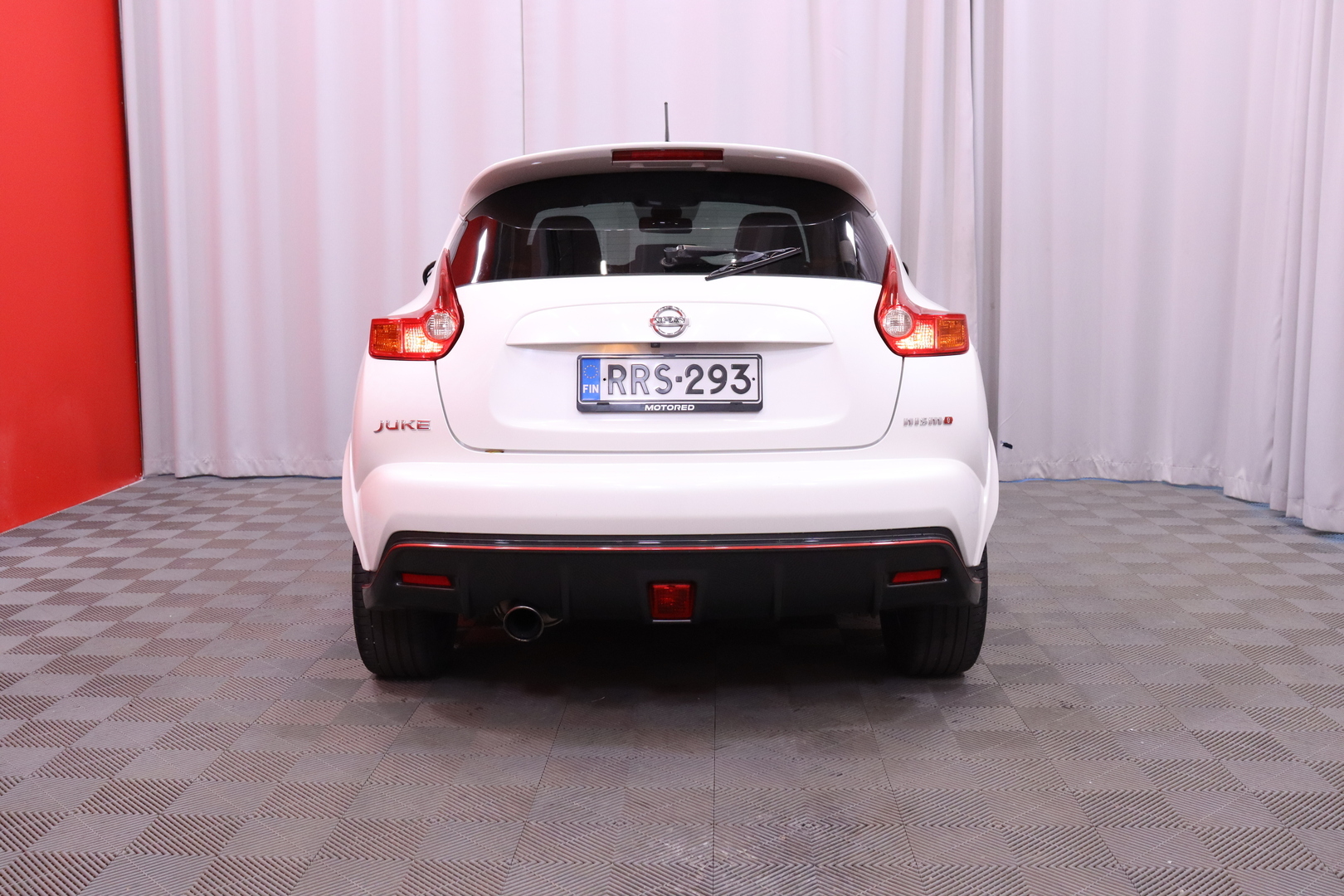 Nissan Juke 1,6L DIG-T Nismo 2WD 6MT IMS 2014, bild 4/31