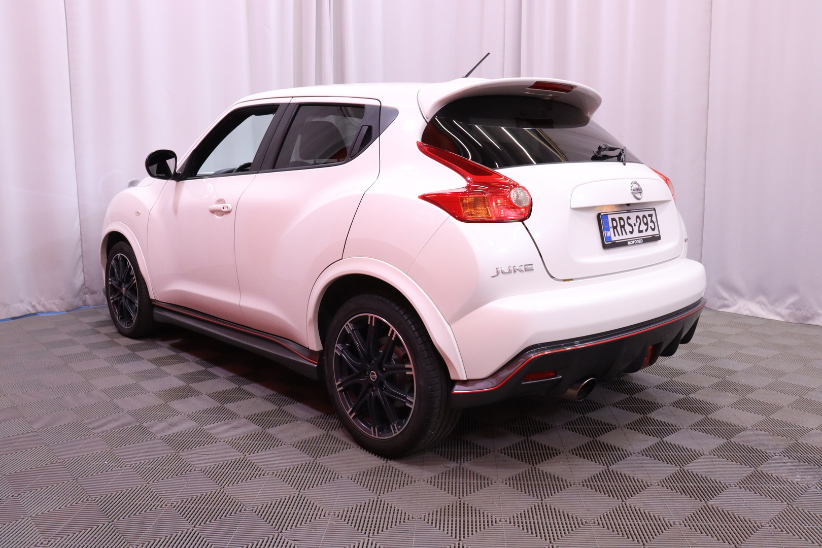 Nissan Juke 1,6L DIG-T Nismo 2WD 6MT IMS 2014, bild 5/31