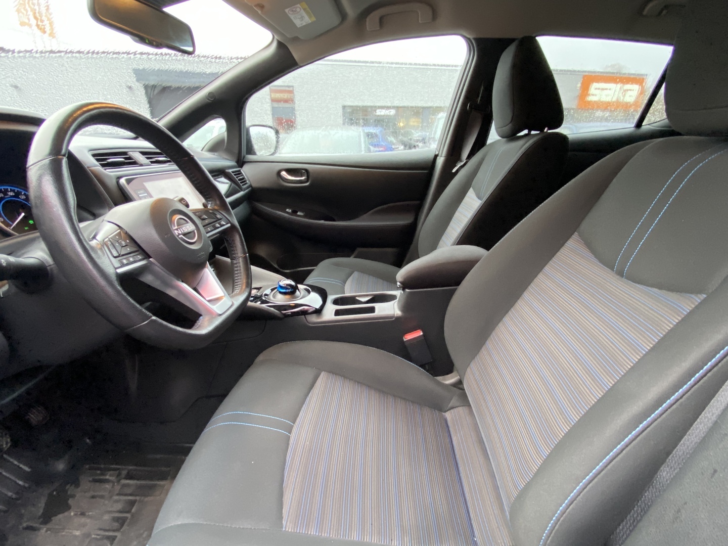 Nissan - Leaf - N-Connecta MY22 39 kWh LED FI - Viistoperä