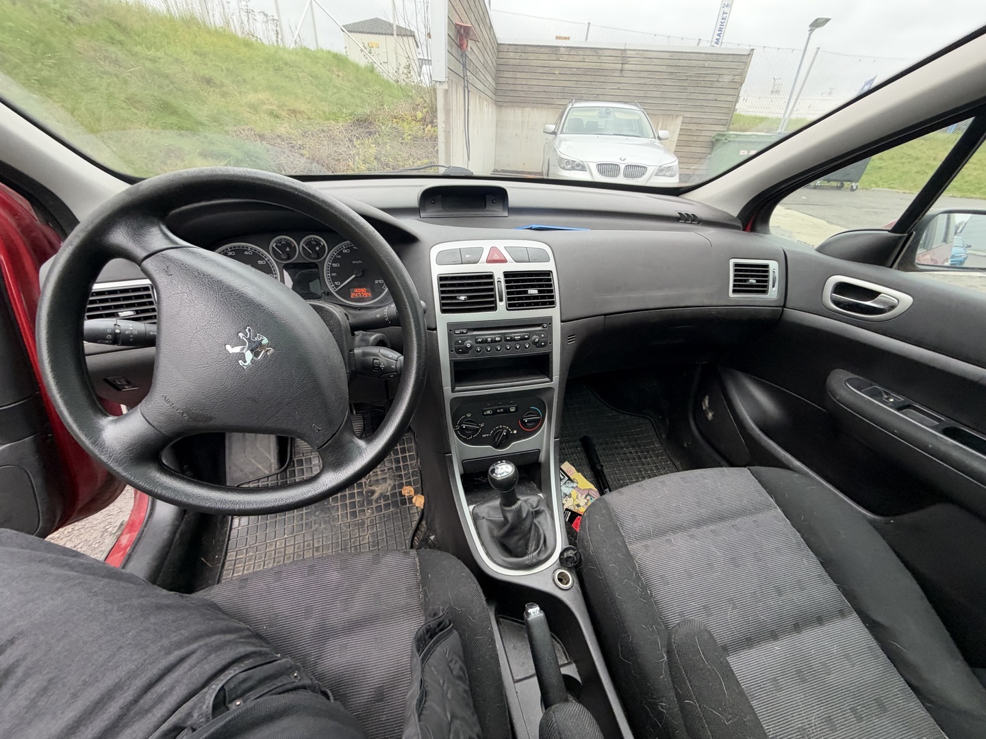 Peugeot - 307 - 5D 307 SW 1.6I-3HNFUB/271 - Tila-auto