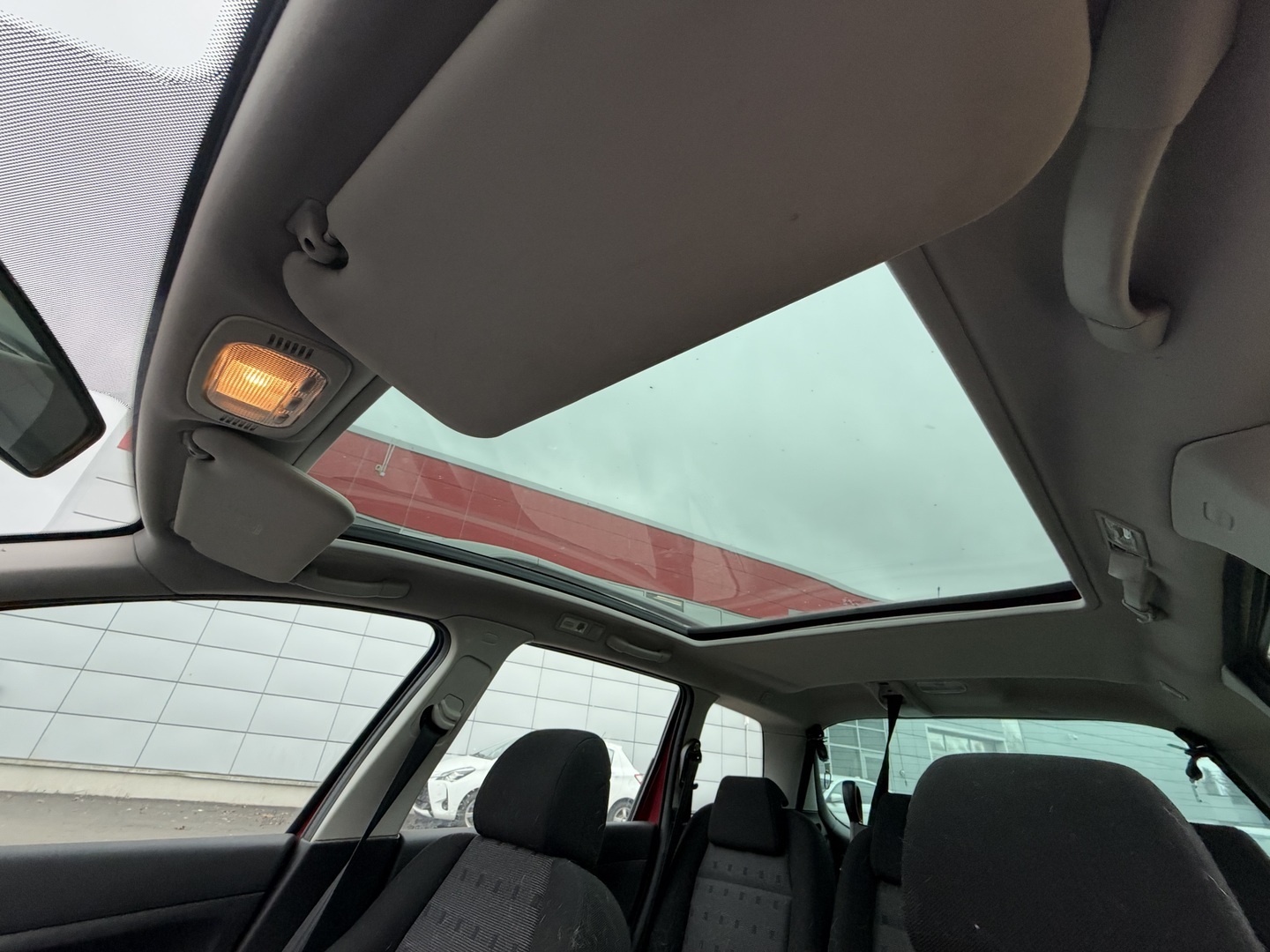Peugeot - 307 - 5D 307 SW 1.6I-3HNFUB/271 - Tila-auto