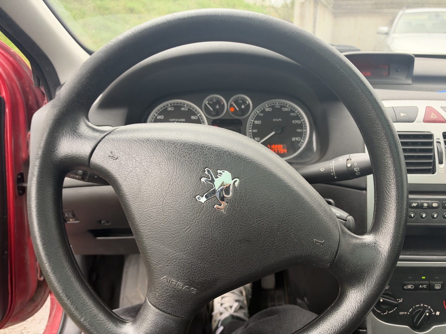 Peugeot - 307 - 5D 307 SW 1.6I-3HNFUB/271 - Tila-auto