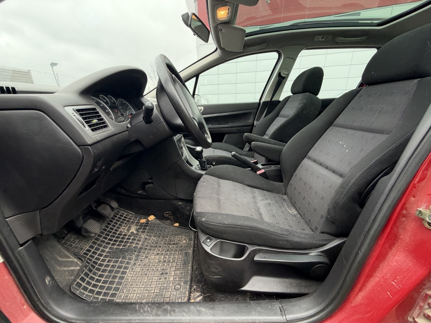 Peugeot - 307 - 5D 307 SW 1.6I-3HNFUB/271 - Tila-auto