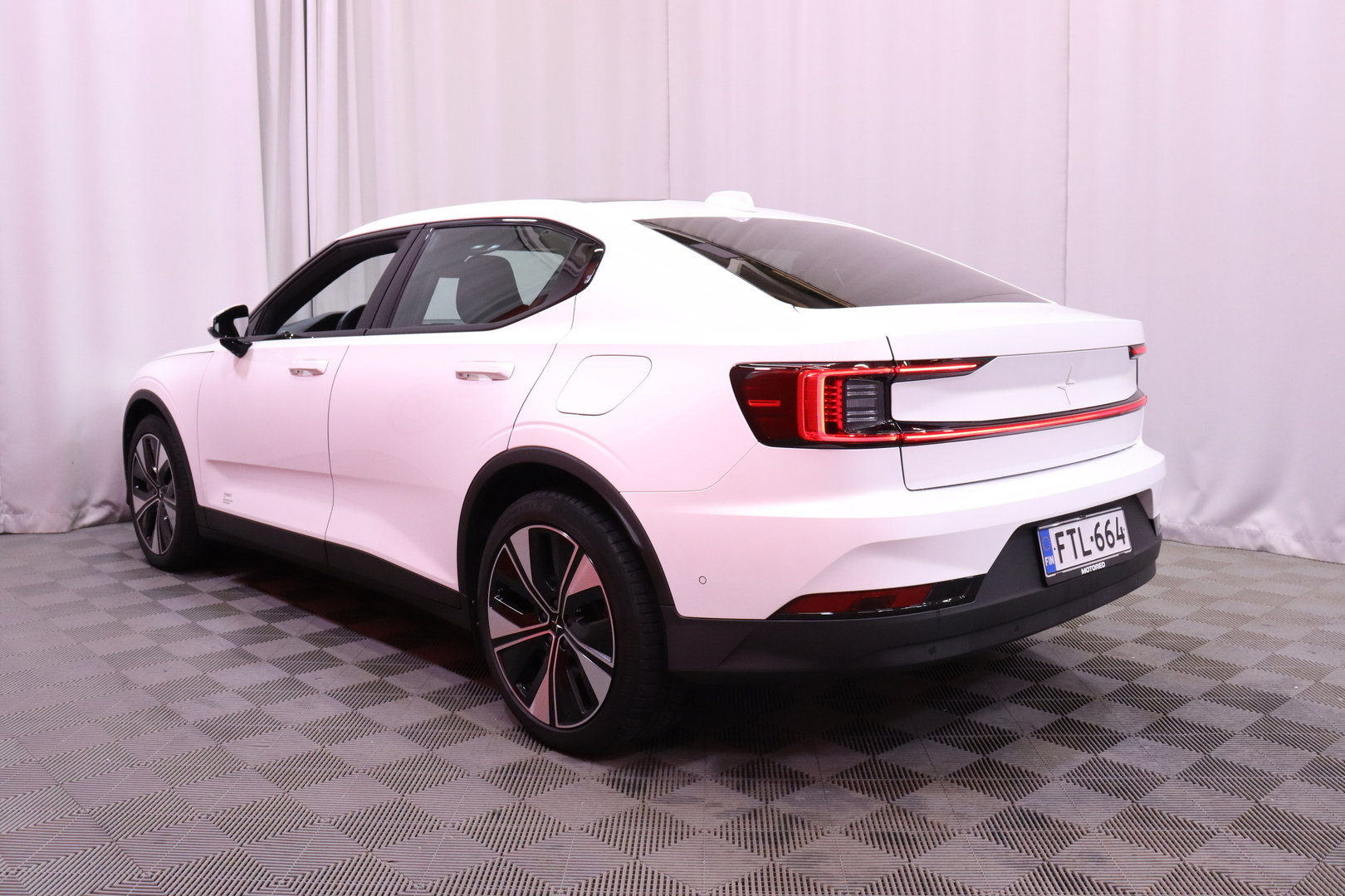 Polestar - 2 - Long Range Dual Motor, 300kW, 78kWh - Viistoperä