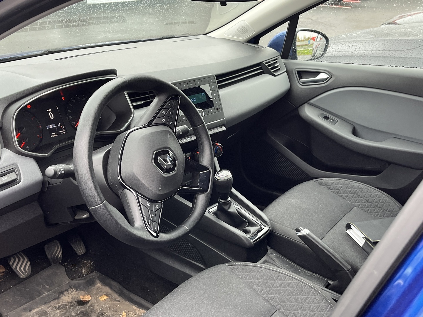 Renault - Clio - SCe 75 Life - Viistoperä
