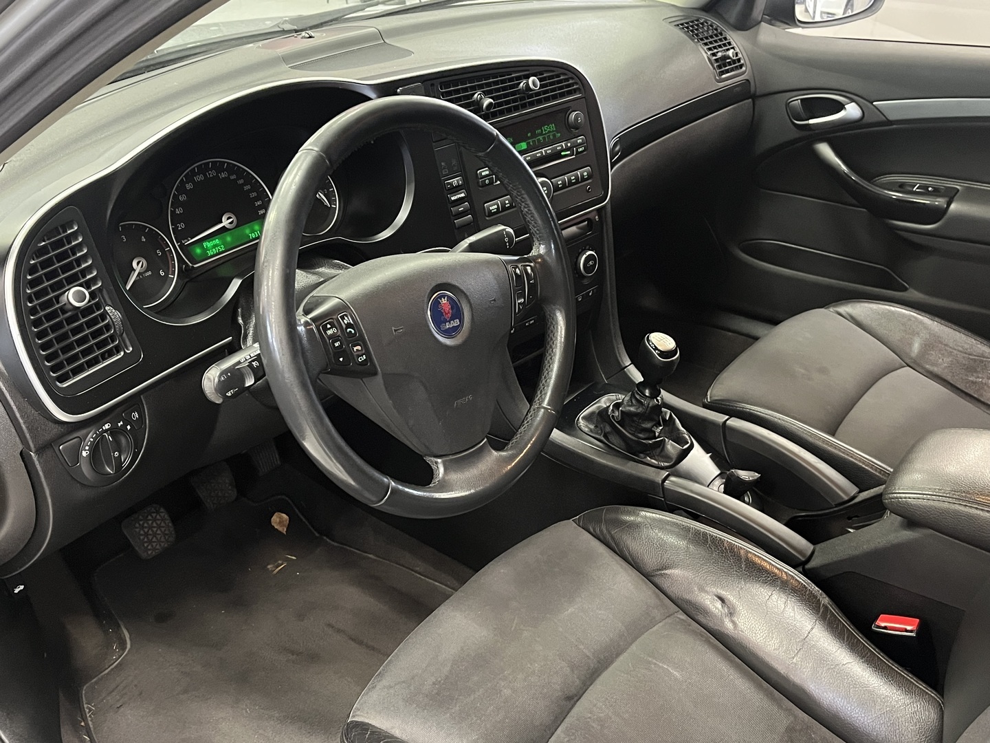 Saab - 9-3 - Linear 1,9TTiD 130hv 4D MT6 FWD BL - Sedan