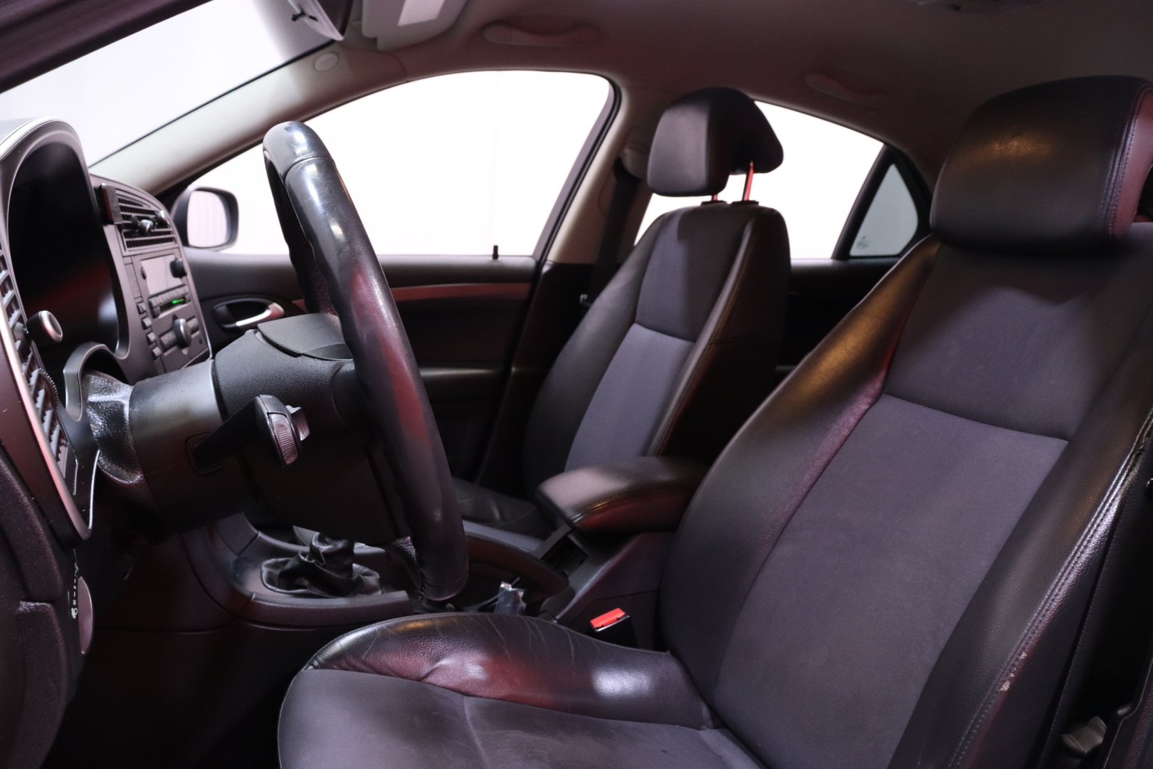 Saab - 9-3 - Linear 1,9TTiD 130hv 4D MT6 FWD BL - Sedan