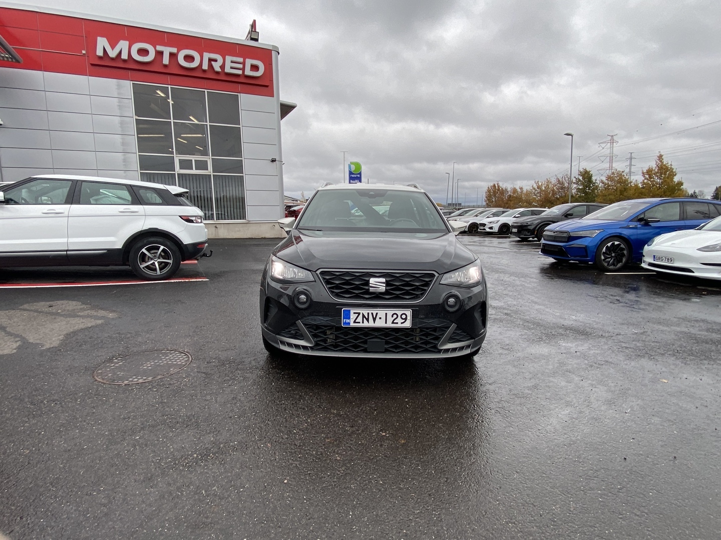 Seat - Arona - 1,0 EcoTSI 110 FR - Viistoperä