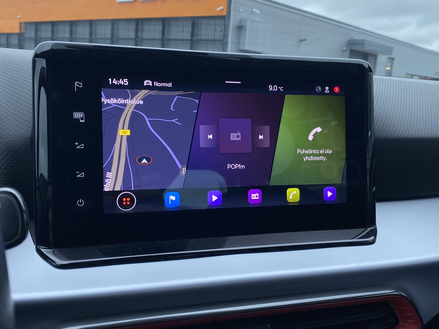 Seat - Arona - 1,0 EcoTSI 110 FR - Viistoperä
