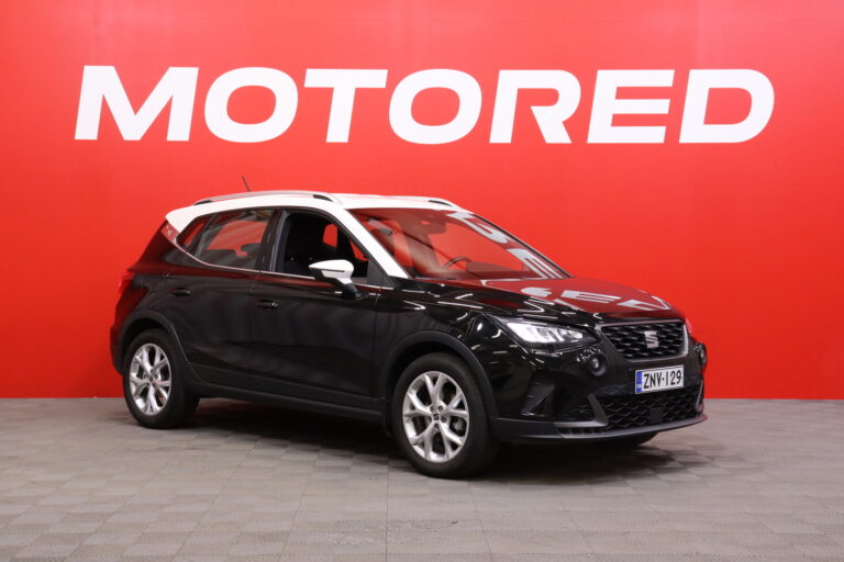 Seat - Arona - 1,0 EcoTSI 110 FR - Viistoperä