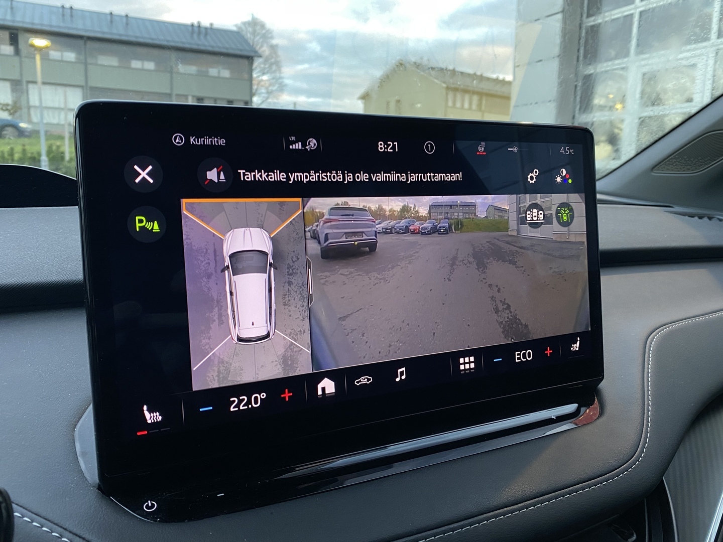 Skoda - Enyaq - 80x 4x4 SportLine iV - Maastoauto