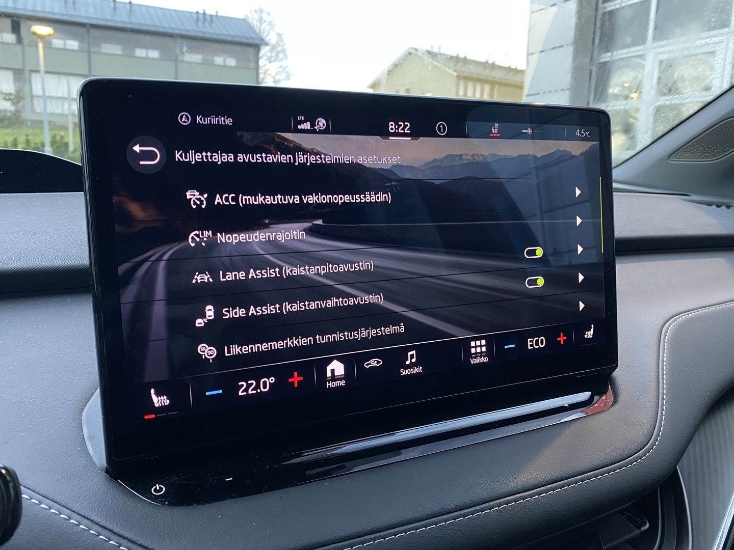 Skoda - Enyaq - 80x 4x4 SportLine iV - Maastoauto