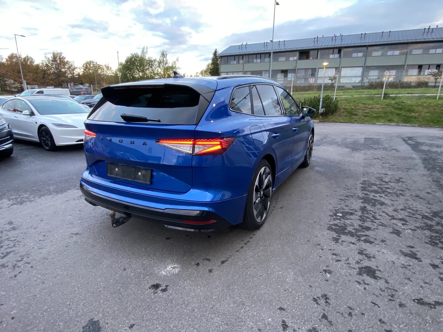 Skoda - Enyaq - 80x 4x4 SportLine iV - Maastoauto