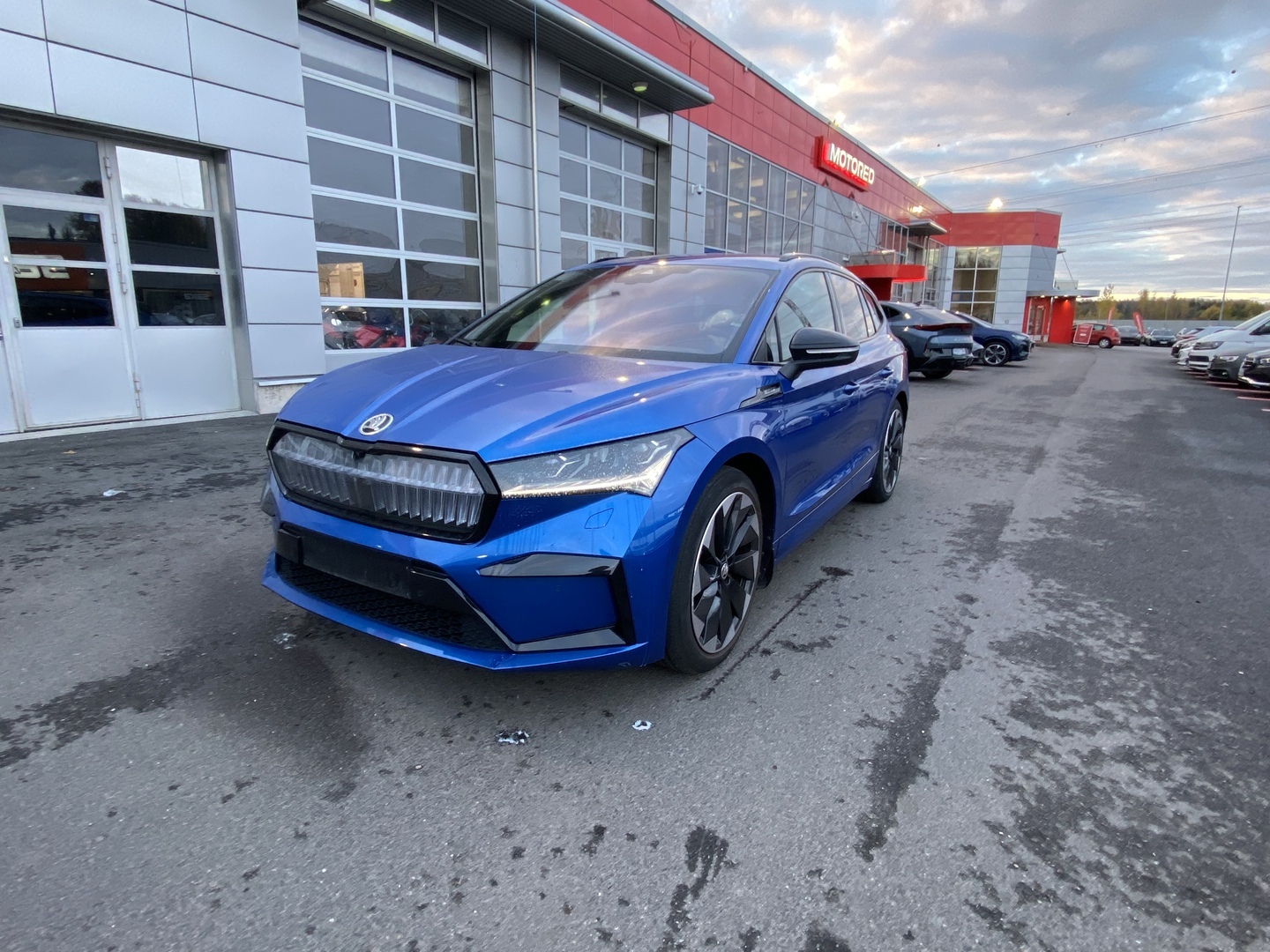 Skoda - Enyaq - 80x 4x4 SportLine iV - Maastoauto