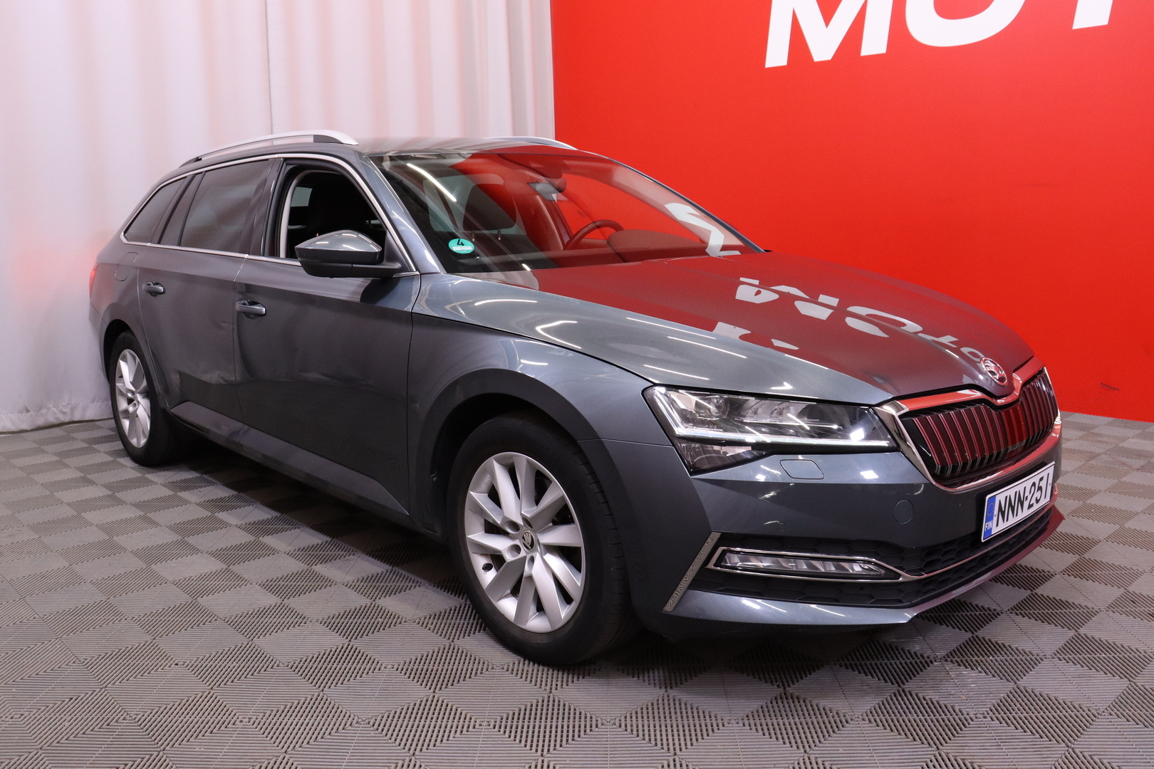Skoda - Superb - Combi 1,4 TSI PHEV Style iV DSG Autom. - Farmari