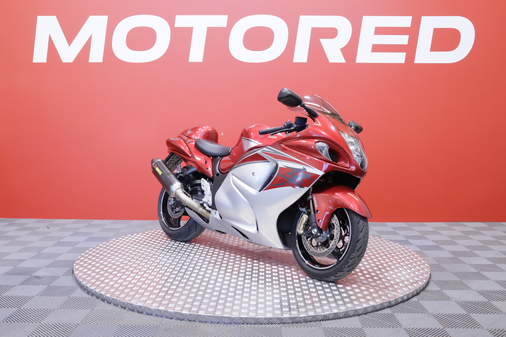 Suzuki - GSX - 1300R Hayabusa // Suomipyörä / Shifter / Akrapovic / Ajomodet // - Moottoripyörä
