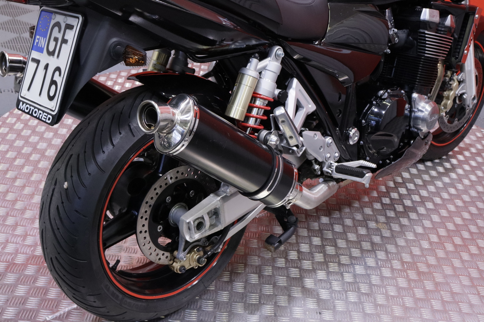 Suzuki - GSX - 1400 // Blackwidow / Säädettävät kahvat // - Moottoripyörä