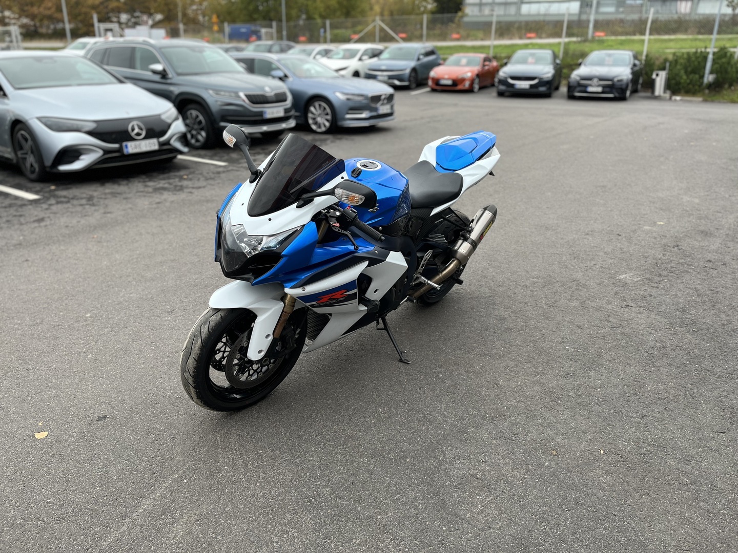 Suzuki - GSX-R - 1000 // Akrapovic! / Suomi-Pyörä / Huoltokirja // - Moottoripyörä