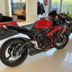 Suzuki - GSX-R - 600 // Juuri saapunut! / Suomi-pyörä / Ducktail / Vaihdenäyttö // - Moottoripyörä