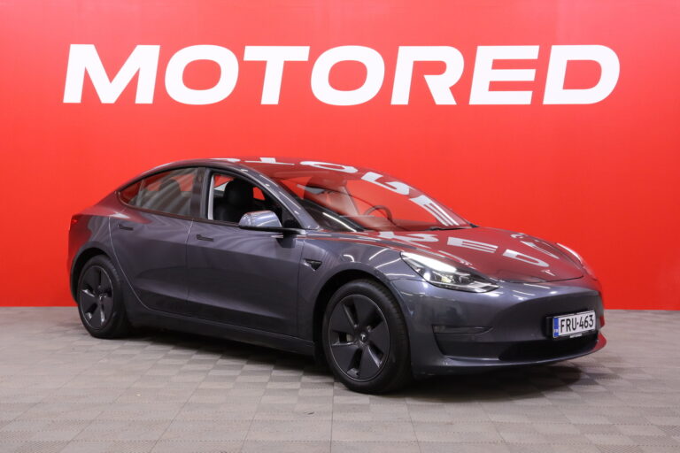 Tesla - Model 3 - Long Range - Sedan