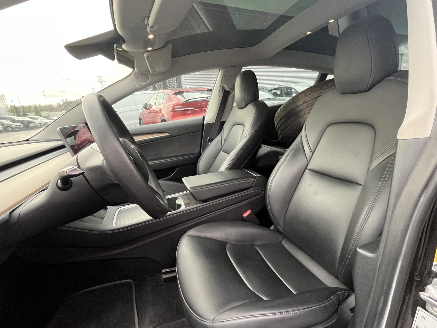 Tesla - Model 3 - Model 3 Sedan (AA) 4ov - Sedan