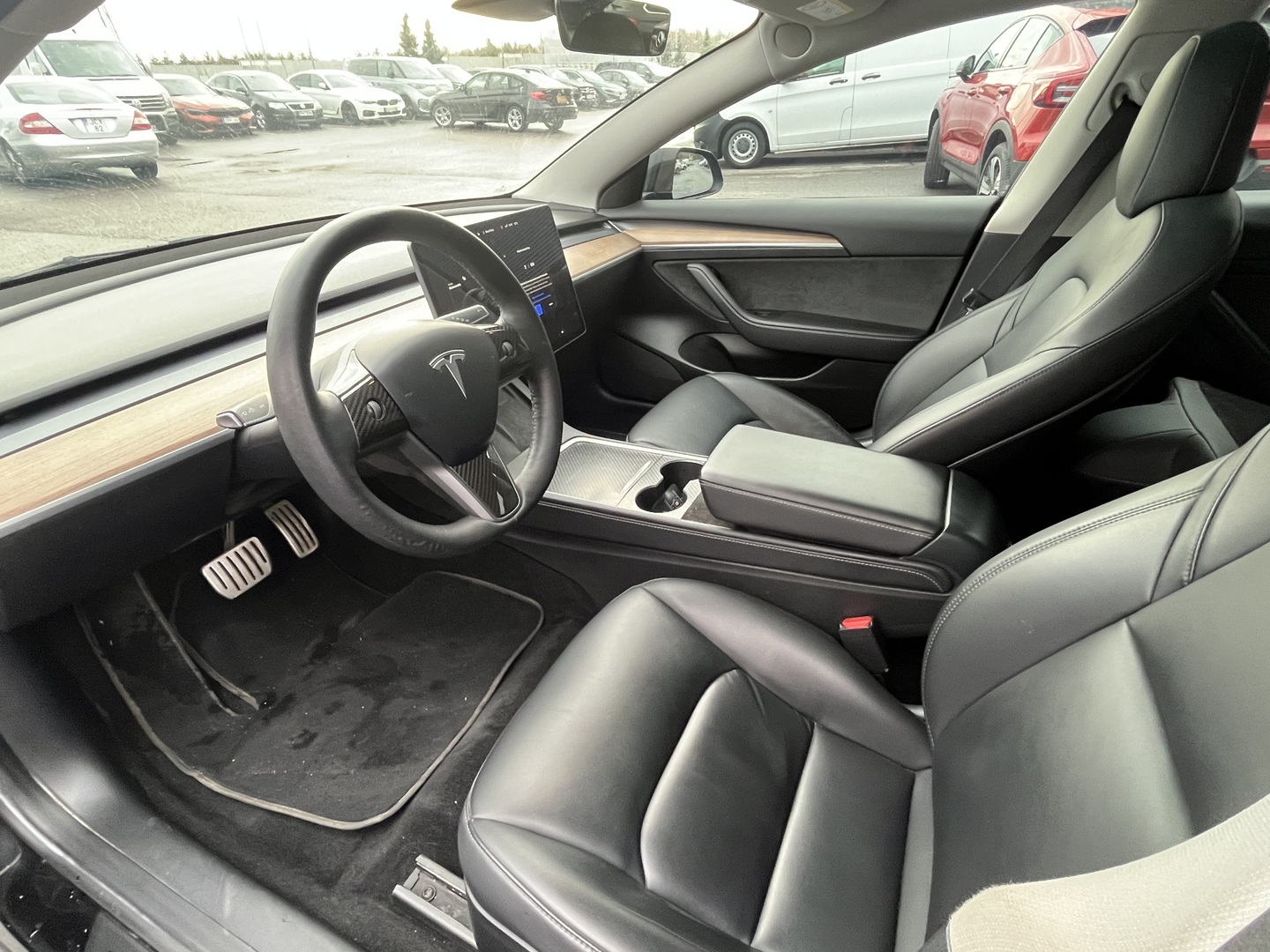 Tesla - Model 3 - Model 3 Sedan (AA) 4ov - Sedan