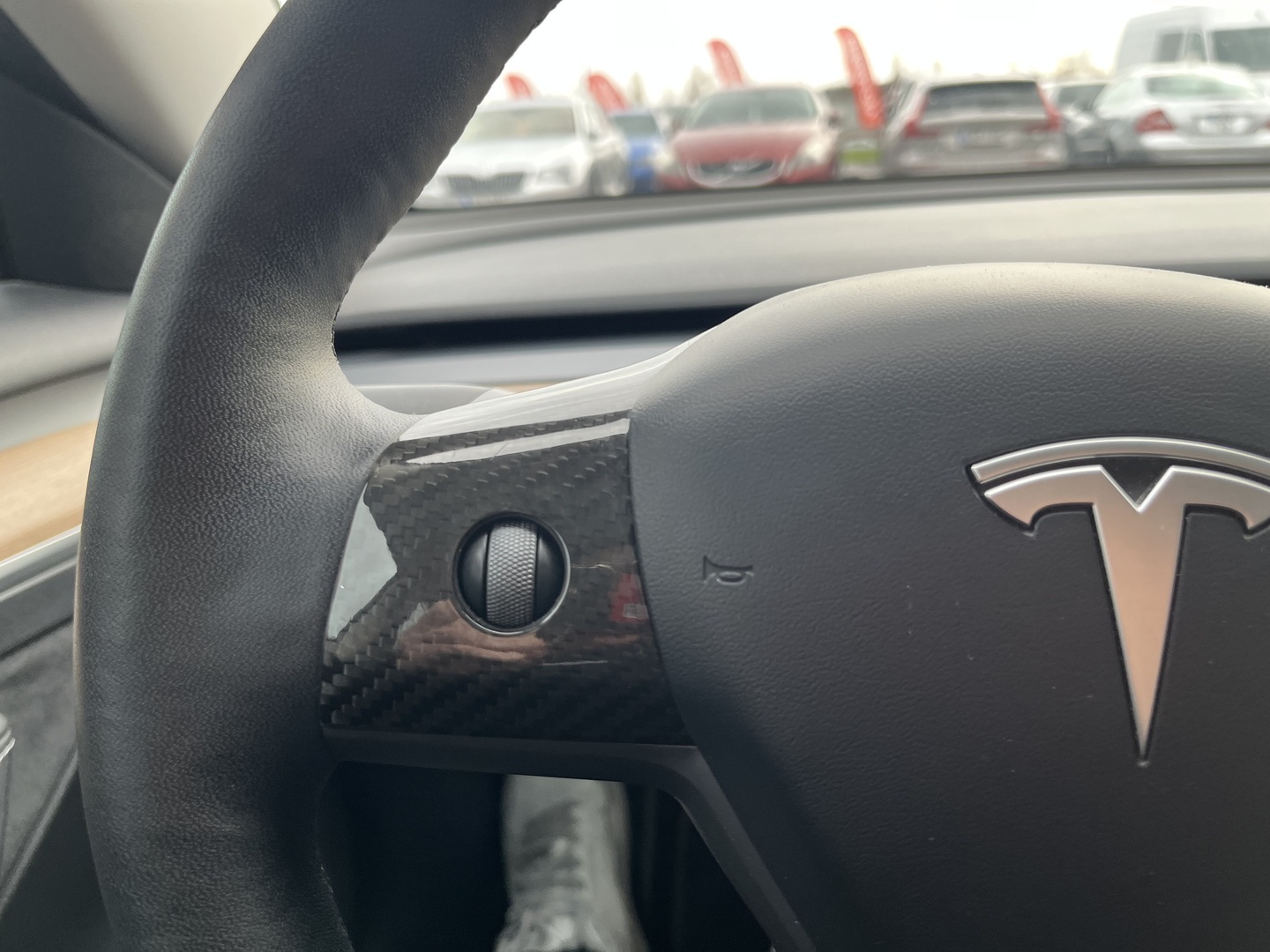 Tesla - Model 3 - Model 3 Sedan (AA) 4ov - Sedan