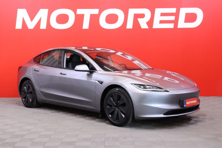 Tesla - Model 3 - RWD - Sedan
