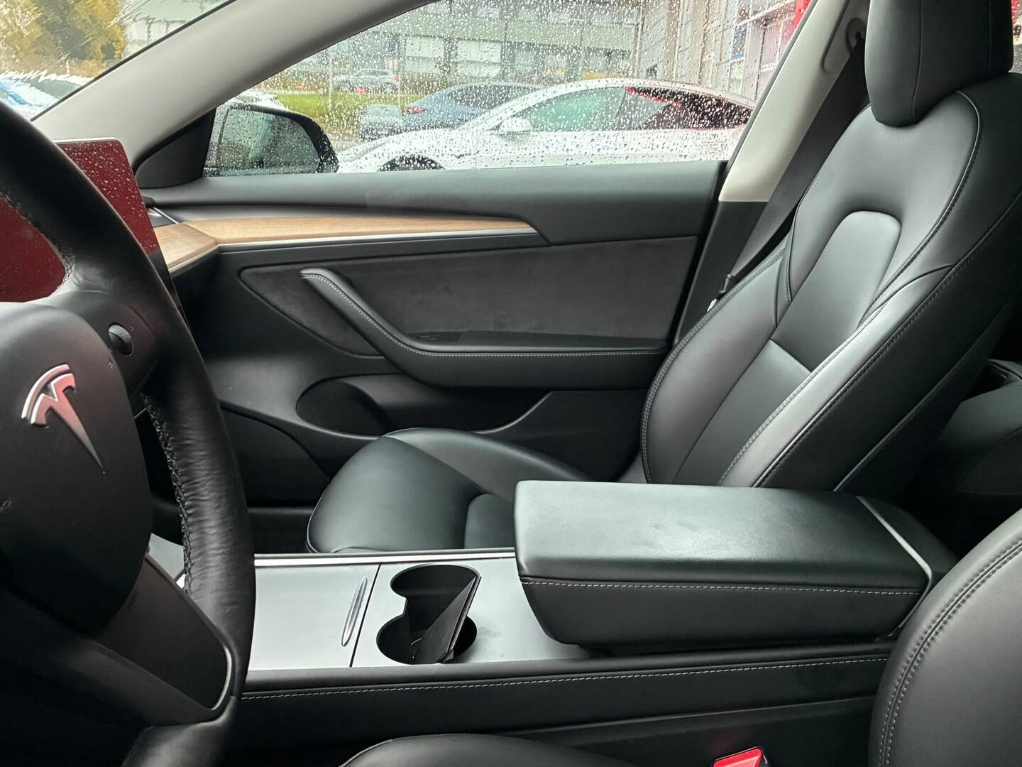 Tesla - Model 3 - RWD - Sedan