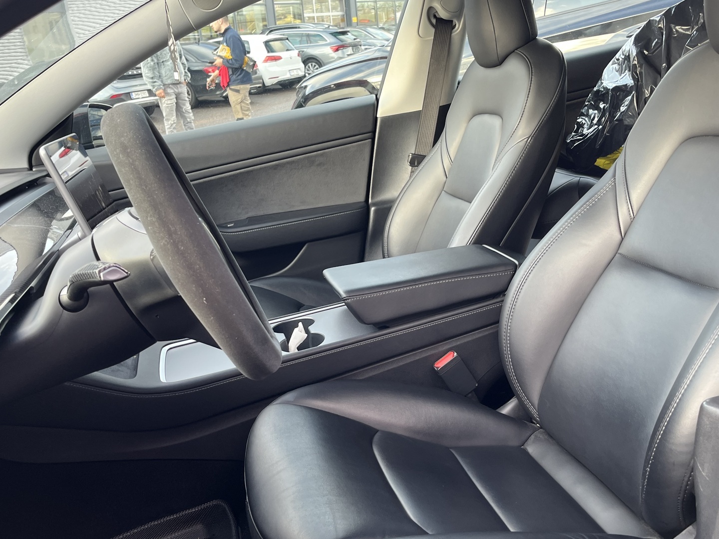 Tesla - Model 3 - Model 3 Sedan (AA) 4ov - Sedan