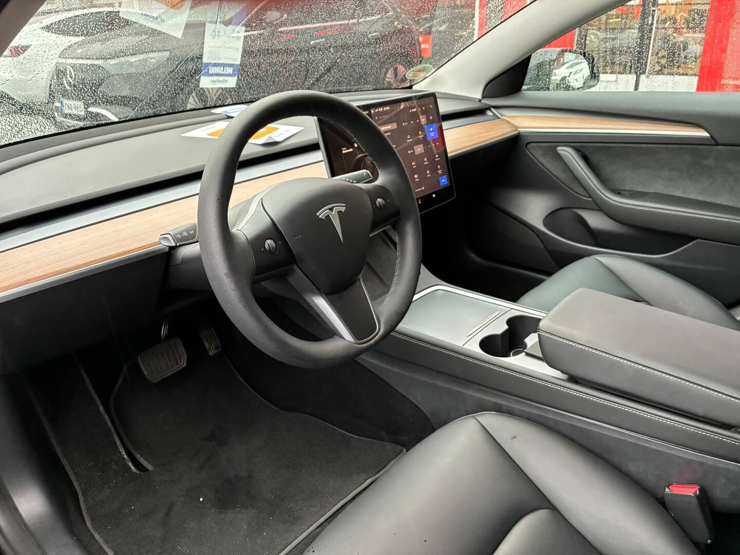 Tesla - Model 3 - Rear-Wheel Drive - Sedan