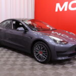 Tesla - Model 3 - Standard Range Plus - Sedan