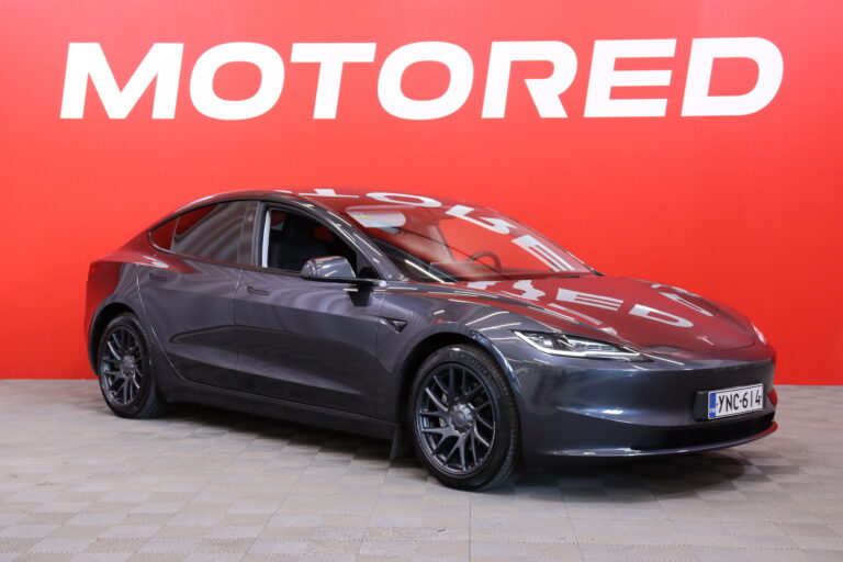 Tesla - Model 3 - Long Range AWD Highland - Sedan