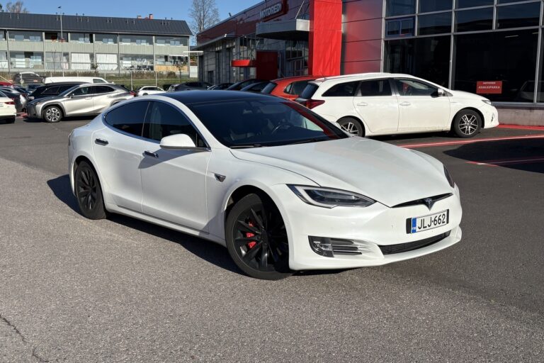 Tesla - Model S - S100D Performance Ludicrous Raven - Viistoperä