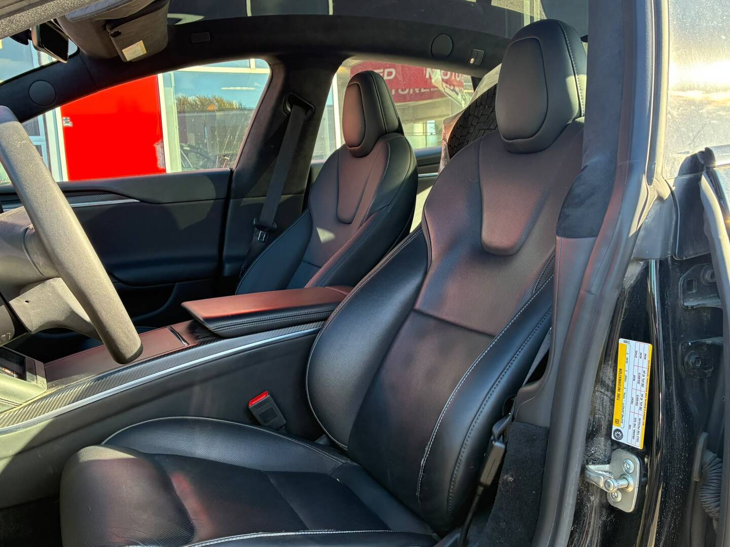 Tesla - Model S - Plaid - Sedan