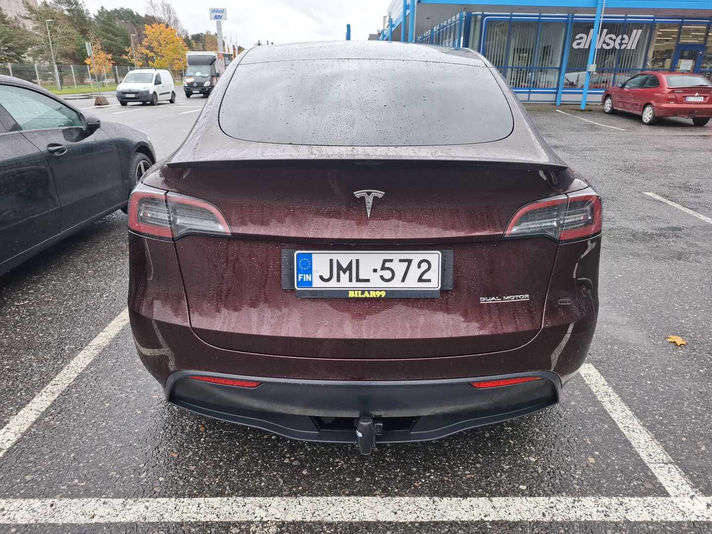 Tesla - Model Y - Performance - Maastoauto