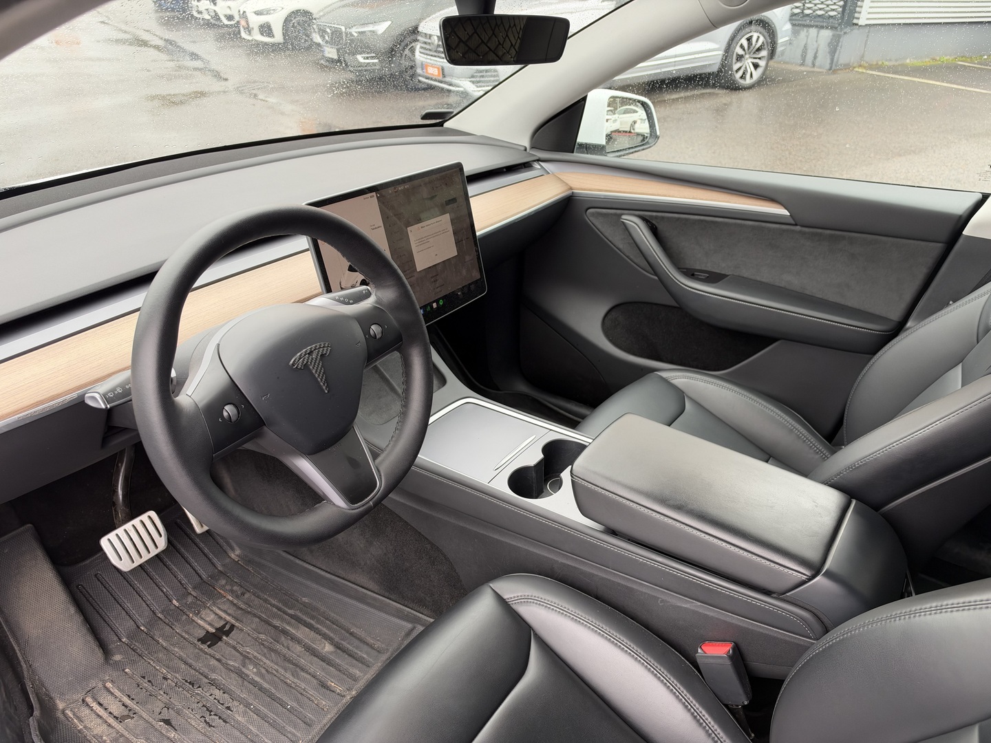 Tesla - Model Y - Performance - Maastoauto