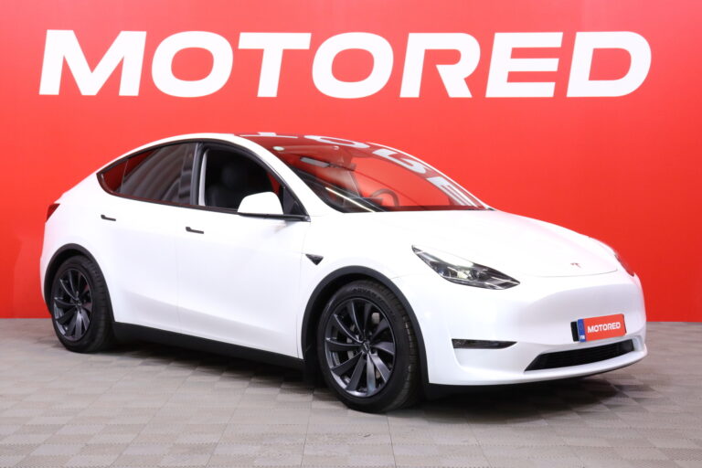 Tesla - Model Y - Long Range - Maastoauto