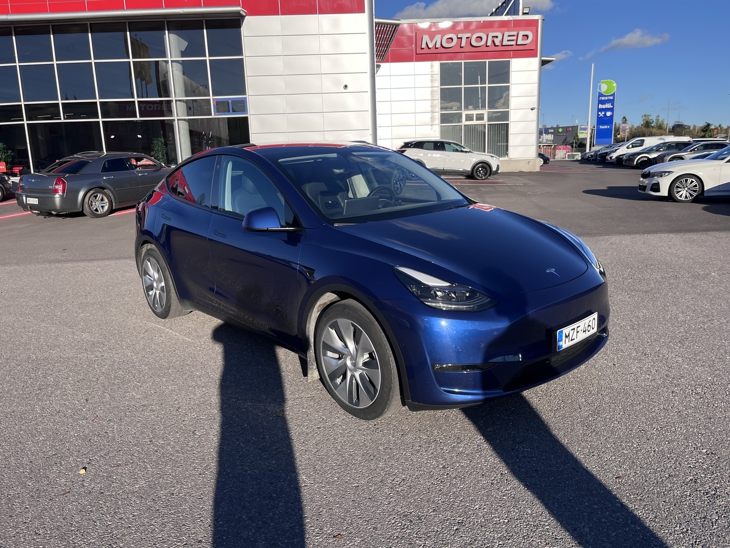 Tesla - Model Y - Long Range - Maastoauto