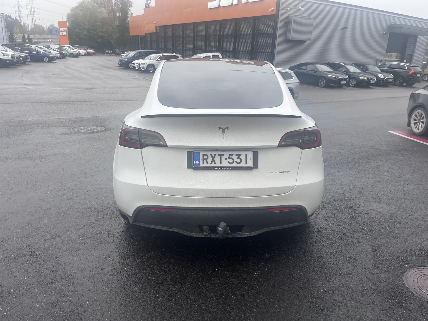 Tesla - Model Y - Long Range AWD // Autopilot / AMD Ryzen / Vetokoukku /Lasikatto / Muistipenkki / Navi / Premium Audio / ILP / Kamera // - Maastoauto