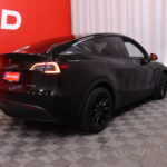 Tesla - Model Y - Long Range - Maastoauto