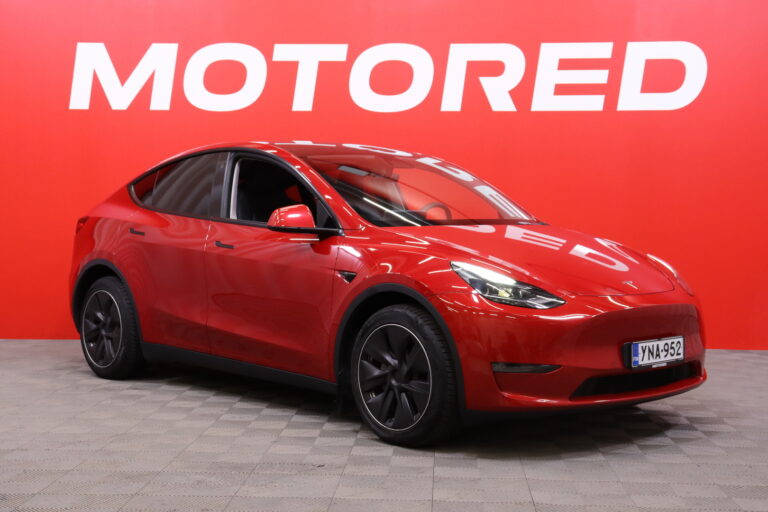 Tesla - Model Y - Long Range - Maastoauto