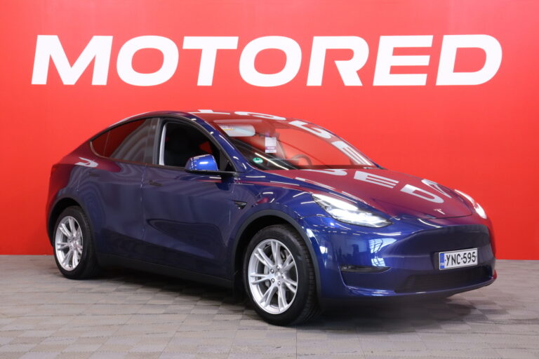 Tesla - Model Y - Long Range - Maastoauto