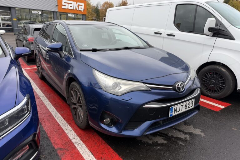 Toyota - Avensis - 1,8 Valvematic Active Touring Sports Multidrive S - Farmari