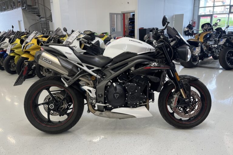 Triumph SPEED TRIPLE