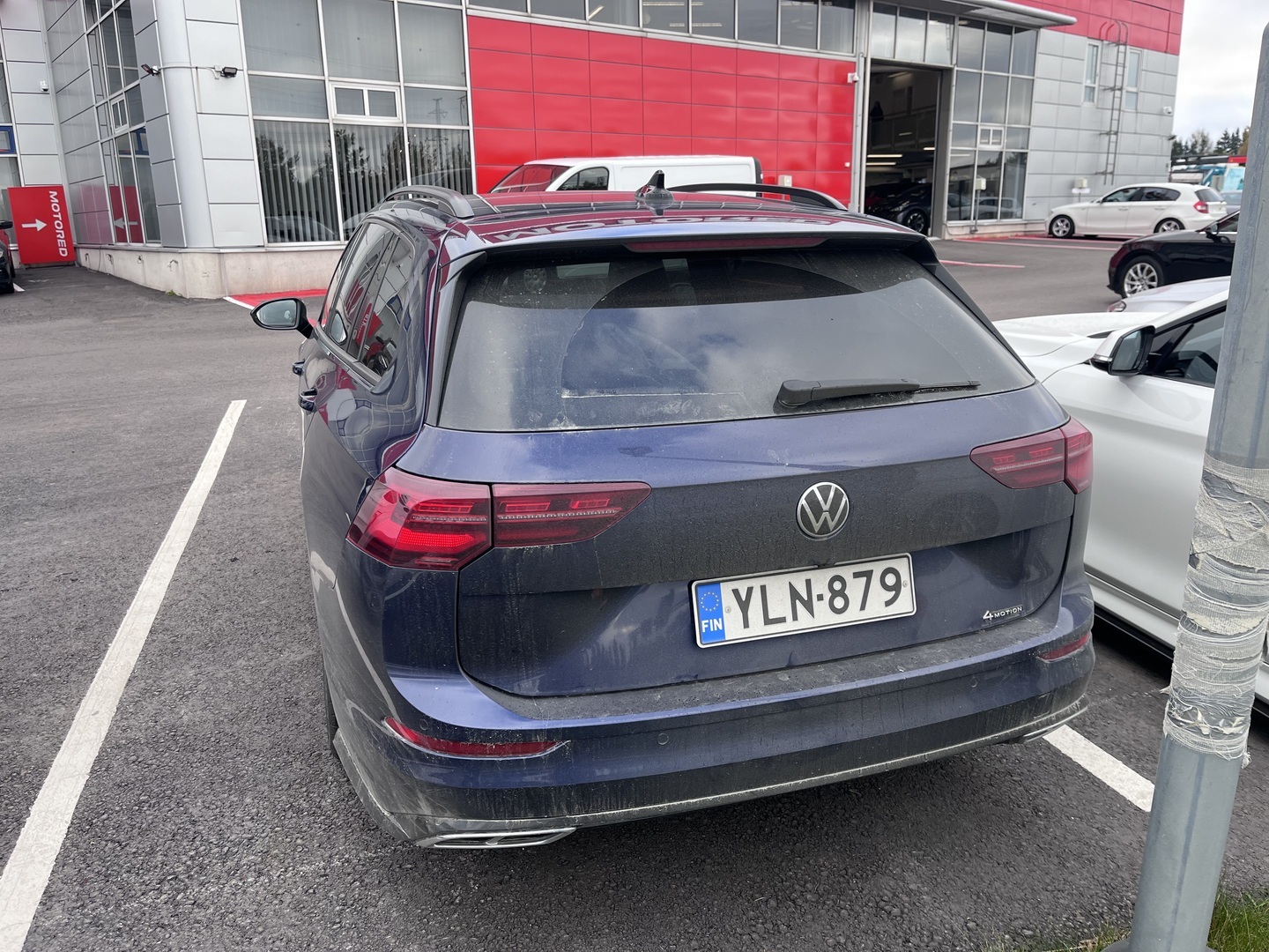 Volkswagen - Golf - Variant R-Line Business 2,0 TSI 140 kW 4MOTION DSG-automaatti - Farmari