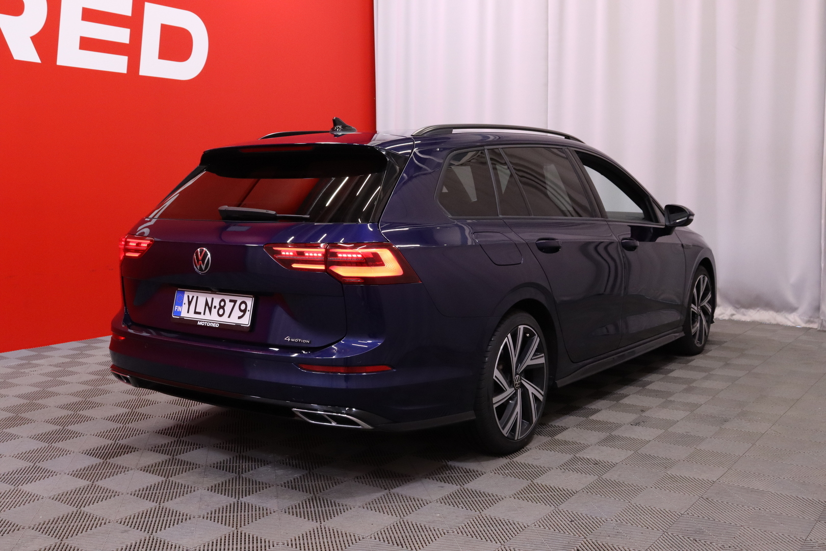 Volkswagen Golf 2.0 TSI 4Motion R-Line 2022, bild 2/36