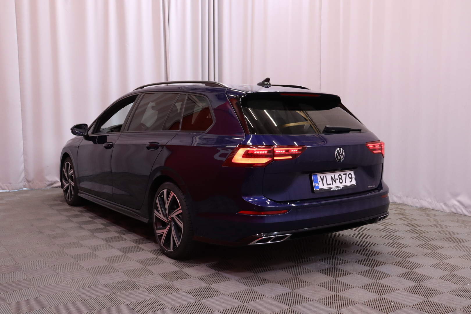 Volkswagen Golf 2.0 TSI 4Motion R-Line 2022, bild 5/36